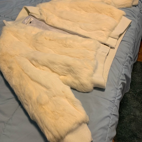 High quality Genuine White/cream Rabbit fur coat - Picture 3 of 6